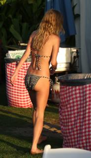 Nicky Rothschild feet photo thumbnail