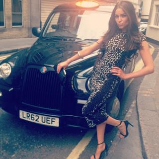 Olivia Culpo feet photo thumbnail