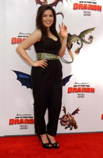America Ferrera feet photo thumbnail