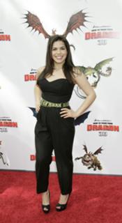 America Ferrera feet photo thumbnail