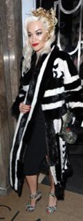 Rita Ora feet photo thumbnail
