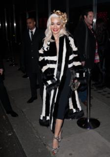 Rita Ora feet photo thumbnail