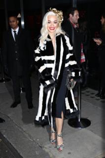 Rita Ora feet photo thumbnail