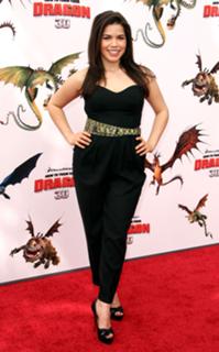 America Ferrera feet photo thumbnail