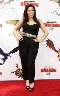America Ferrera feet photo thumbnail