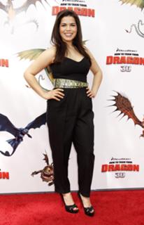 America Ferrera feet photo thumbnail