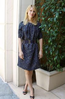 Claire Danes feet photo thumbnail