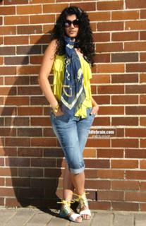 Taapsee Pannu feet photo thumbnail