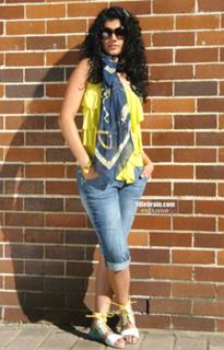 Taapsee Pannu feet photo thumbnail
