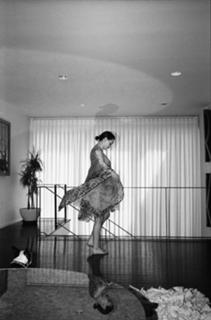 Rose McGowan feet photo thumbnail