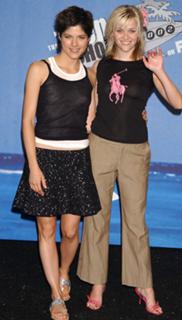 Reese Witherspoon feet photo thumbnail