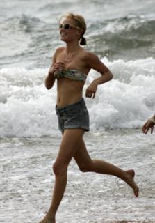 Kate Bosworth feet photo thumbnail