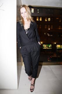 Uma Thurman feet photo thumbnail