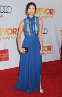 Nina Dobrev feet photo thumbnail