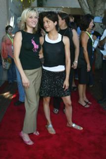 Selma Blair feet photo thumbnail