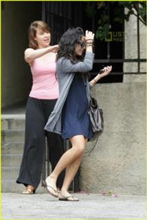 Vanessa Hudgens feet photo thumbnail