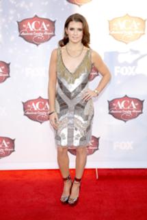 Danica Patrick feet photo thumbnail