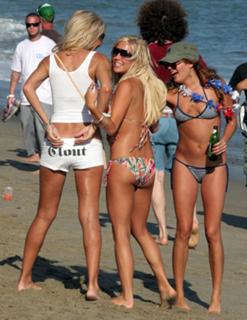 Kristin Cavallari feet photo thumbnail