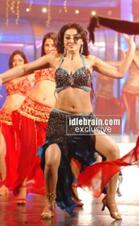 Shriya Saran feet photo thumbnail