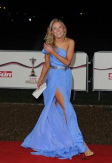 Kimberley Garner feet photo thumbnail