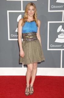 LeAnn Rimes feet photo thumbnail