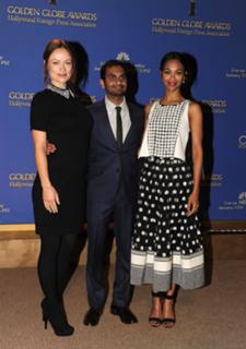 Zoe Saldana feet photo thumbnail