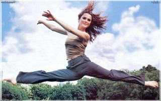 Keri Russell feet photo thumbnail
