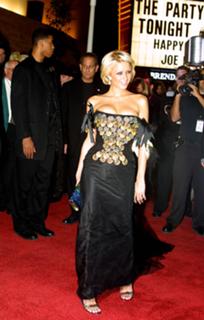 Paris Hilton feet photo thumbnail