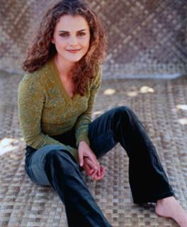 Keri Russell feet photo thumbnail