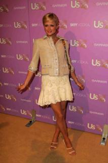 Paris Hilton feet photo thumbnail