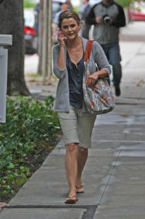 Keri Russell feet photo thumbnail