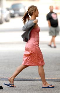 Jennifer Aniston feet photo thumbnail