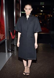 Rooney Mara feet photo thumbnail