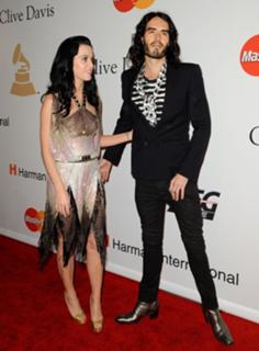 Katy Perry feet photo thumbnail