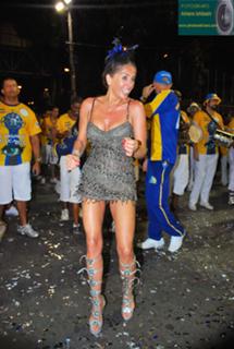 Adriane Galisteu feet photo thumbnail