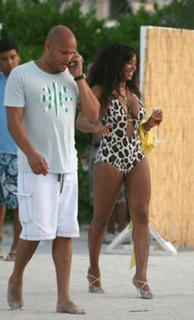 Mel B feet photo thumbnail