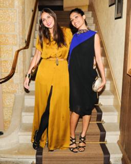 Freida Pinto feet photo thumbnail
