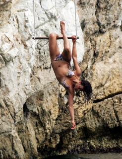 Michelle Rodriguez feet photo thumbnail