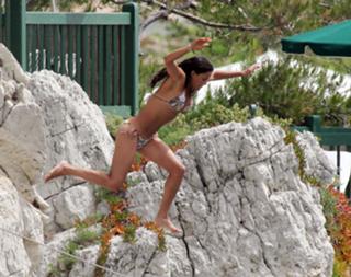 Michelle Rodriguez feet photo thumbnail