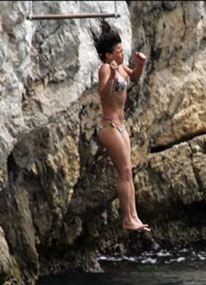 Michelle Rodriguez feet photo thumbnail