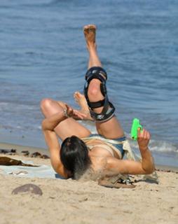 Michelle Rodriguez feet photo thumbnail