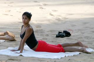 Nicole Scherzinger feet photo thumbnail