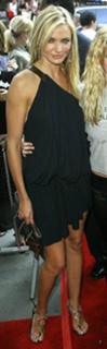Cameron Diaz feet photo thumbnail