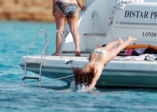 Penélope Cruz feet photo thumbnail
