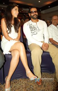 Shriya Saran feet photo thumbnail