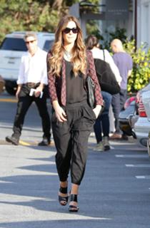 Kate Beckinsale feet photo thumbnail