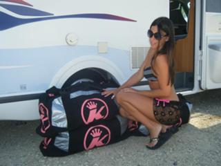 Claudia Romani feet photo thumbnail