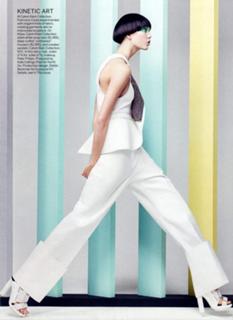 Karlie Kloss feet photo thumbnail