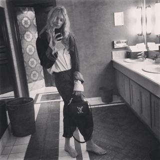 Elsa Hosk feet photo thumbnail