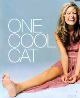 Cat Deeley feet photo thumbnail